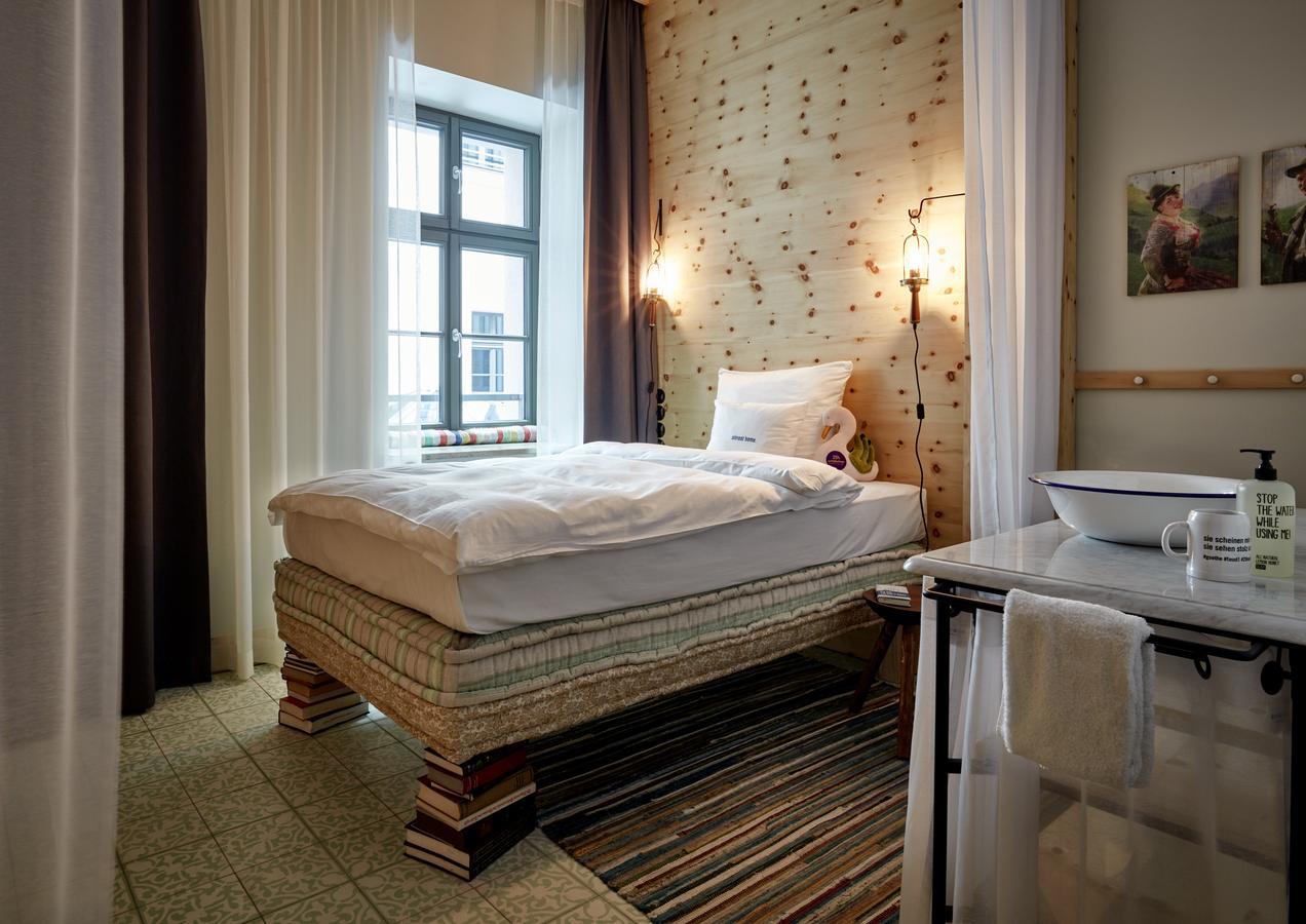 25Hours Hotel The Royal Bavarian München Eksteriør billede